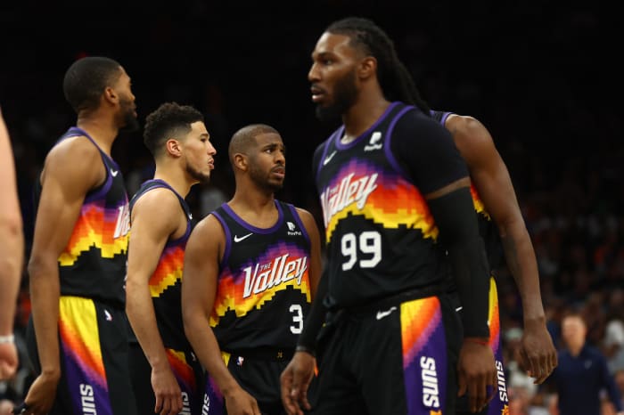 Teams have expressed interest in Jae Crowder, trade offers loom eminent as the pressure builds. Milwaukee has been seen as the leader in destination thus far.